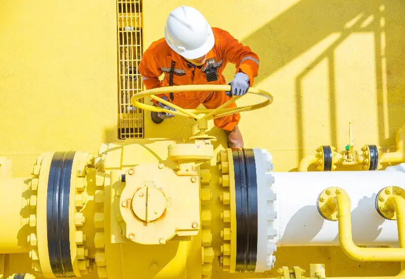 CASINGS and CEMENTING-HANDLING-TOOLS (1)